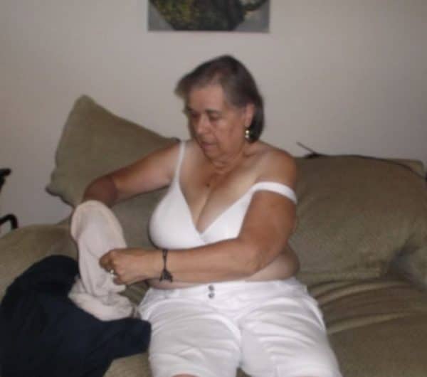 Geiles altes Spritzgesicht sucht harten Granny Blowjob – inkl. Facial und schlucken