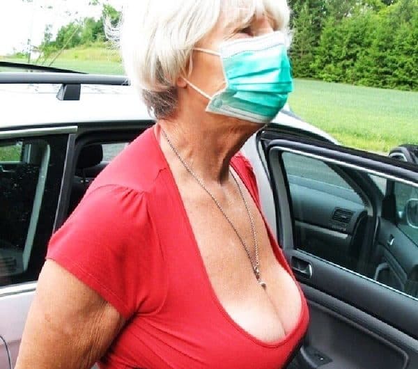 Wer will Gruppensex mit Oma? Ich suche triebkranke Hengste für Parkplatz-Gangbangs in Mannheim