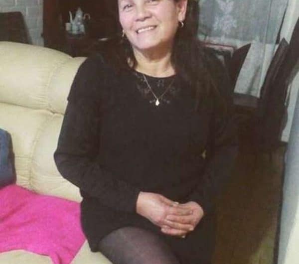 Reife Frau aus Dortmund sucht Mann, der ihre Muschi heftig fistet